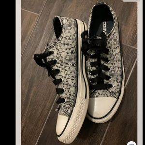Converse Snickers Black and White Women Size 8